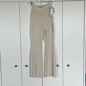 3D knit ribbed front slit long pants